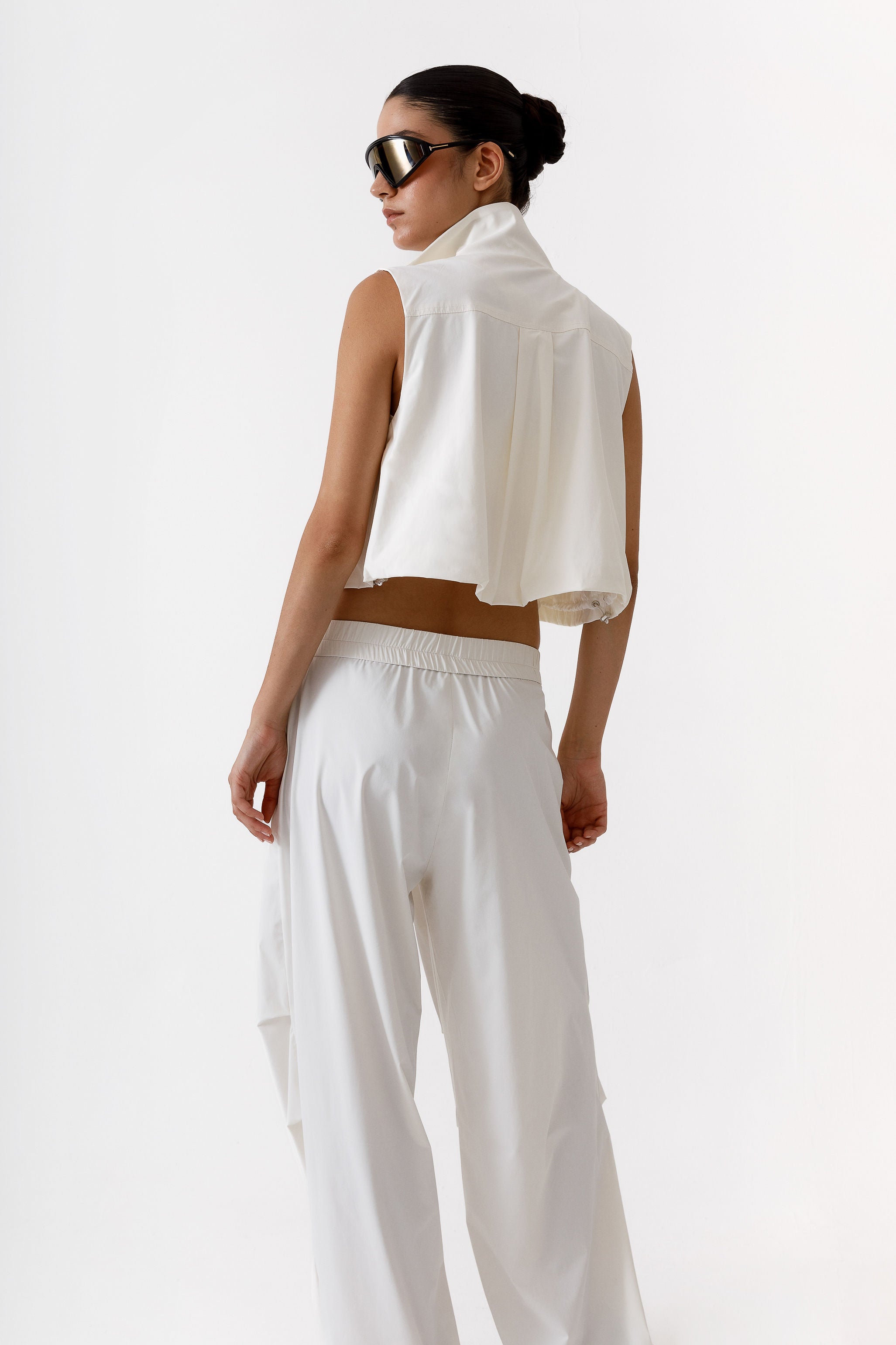 Miko Vest Chantilly – Port de Bras